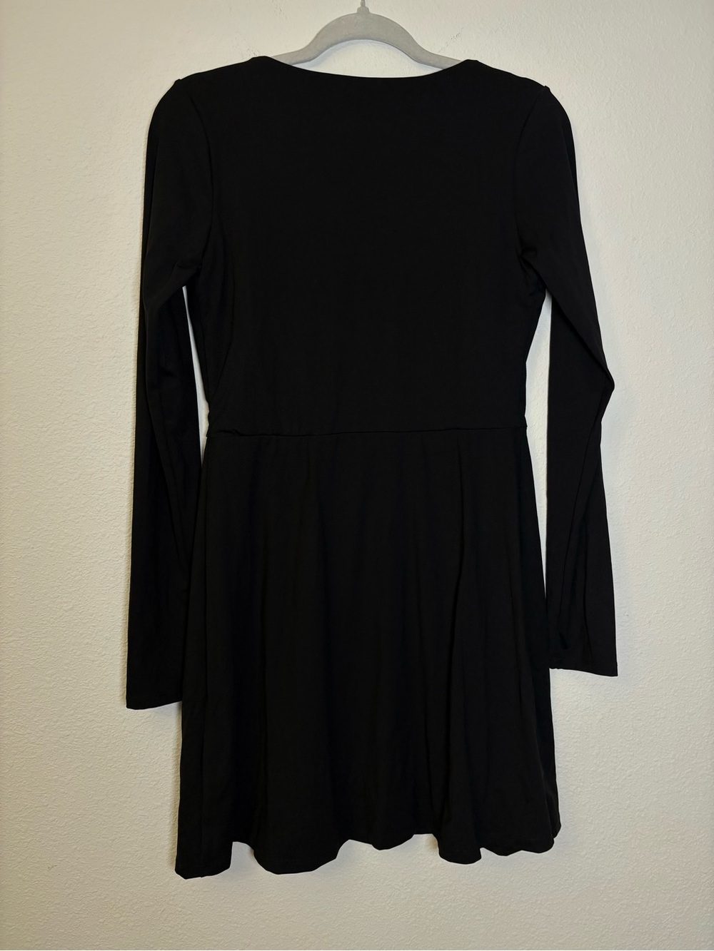 Black Square-Neck Long Sleeve Mini Dress with Side Slit - Picture 4 of 6